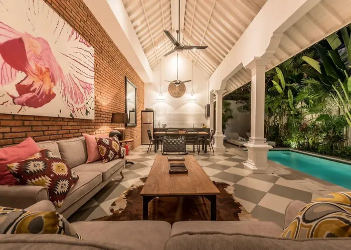 Central 3 Bedroom Villa Close To Seminyak Beach