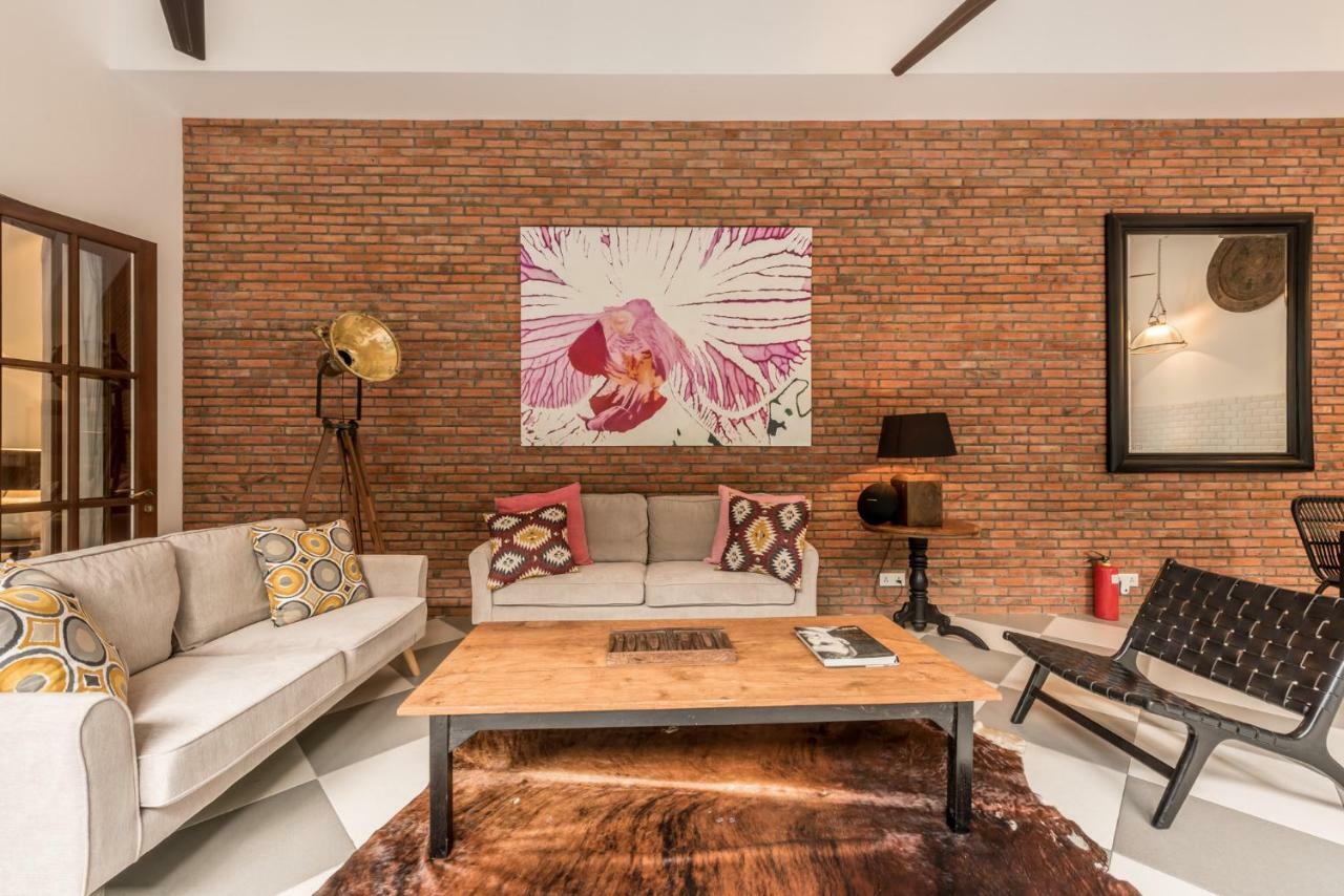 3 Bedroom Close To Villa