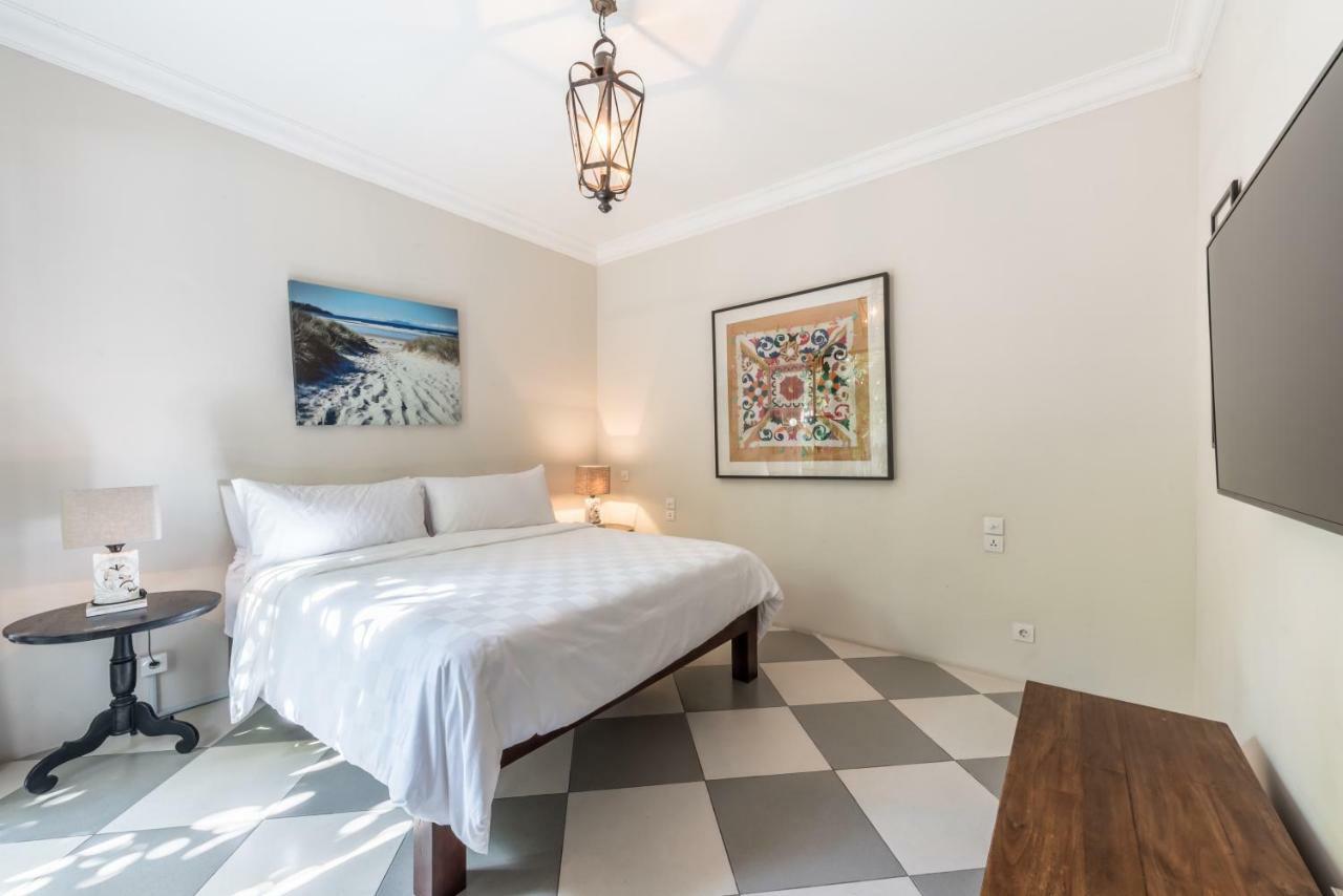 3 Bedroom Close To Villa